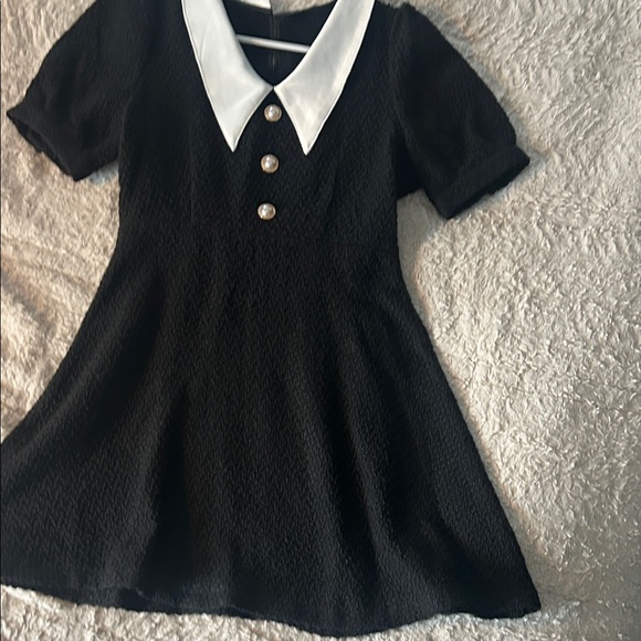 Classic Black Dress with White Collar - Picture 16 of 16